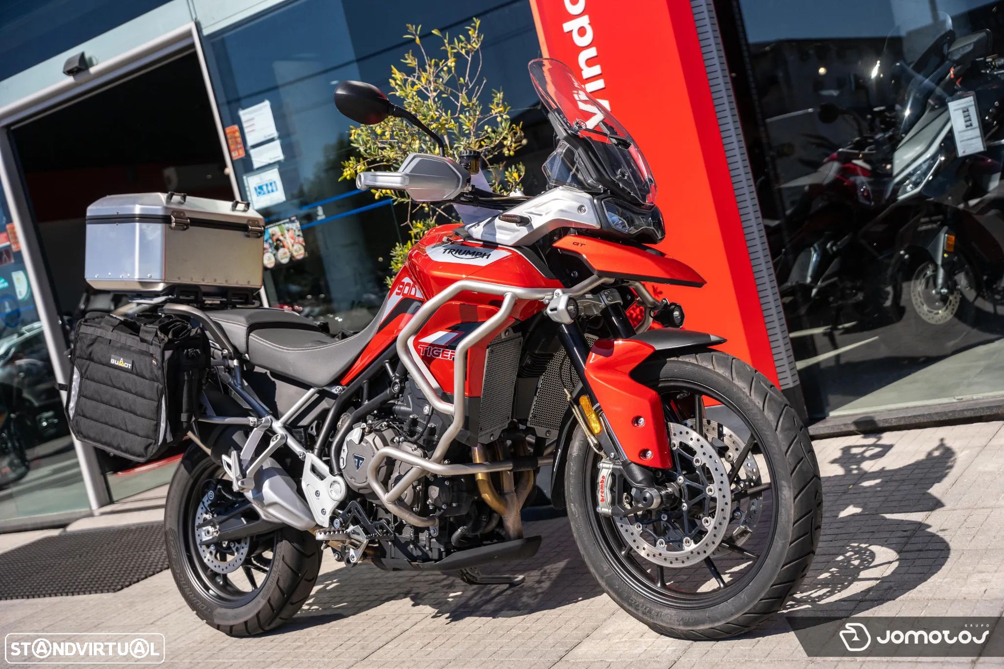Triumph Tiger 900 GT - 1