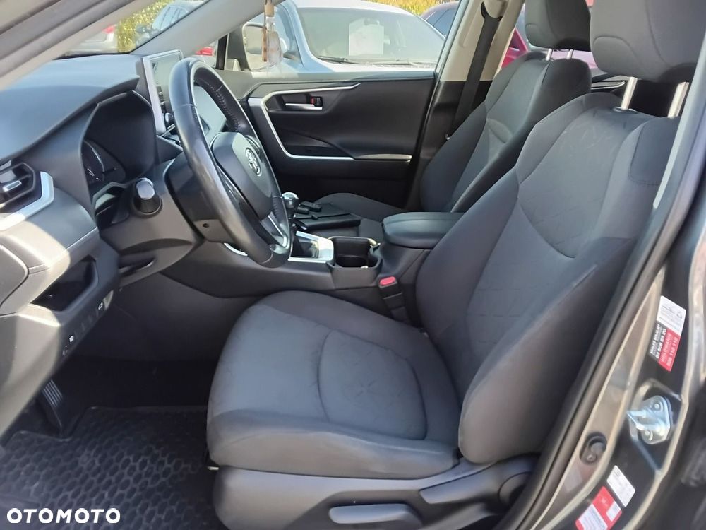 Toyota RAV4 - 12