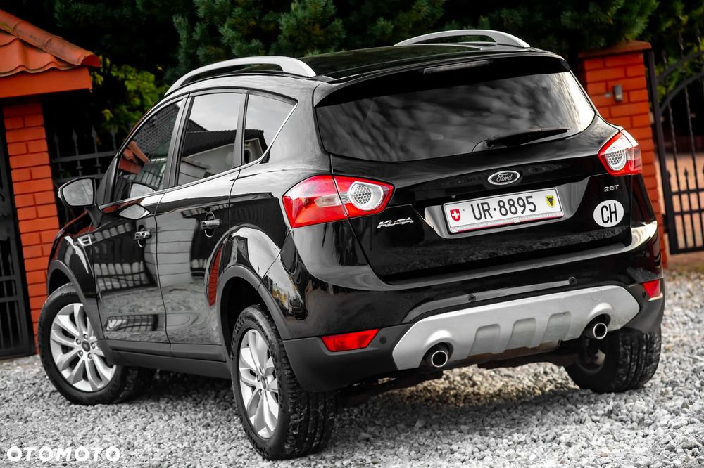 Ford Kuga 2.5 4x4 Titanium - 9