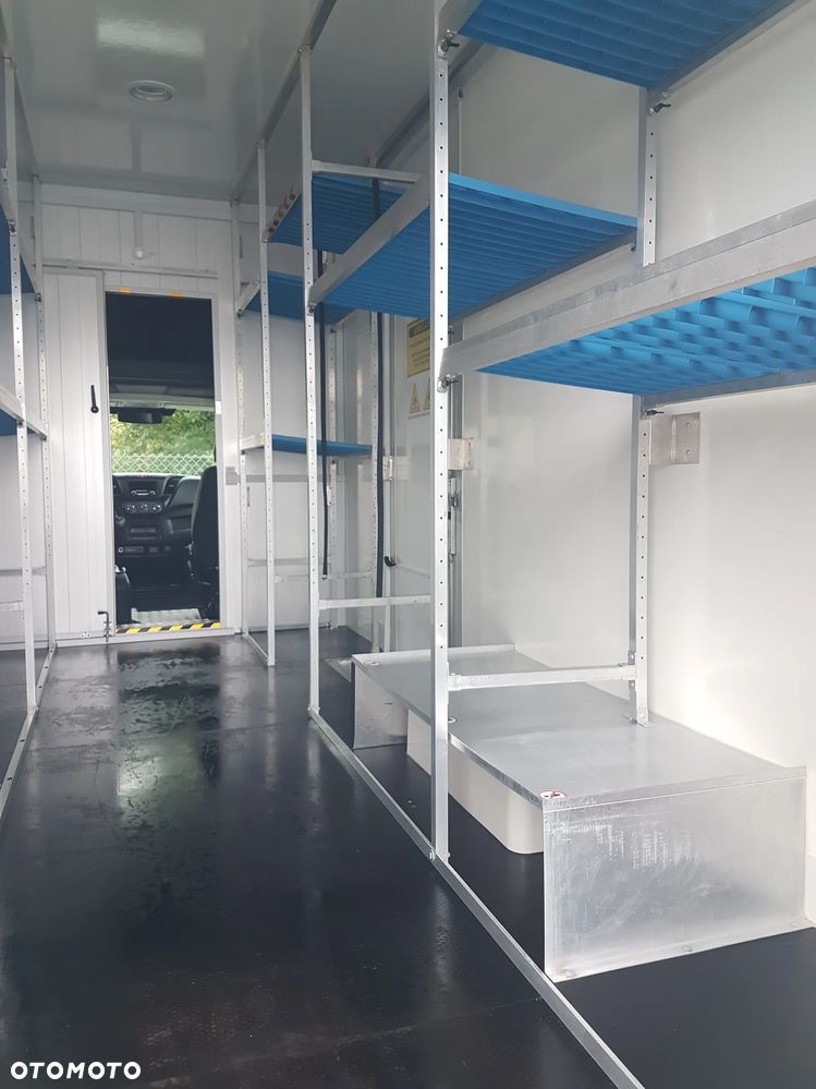 Iveco DAILY KONTENER NISKOPODŁOGOWY 4,43x2,23x2,42 SKLEP FOODTRUCK BAR KLIMA KONIOWÓZ KAMPER - 25
