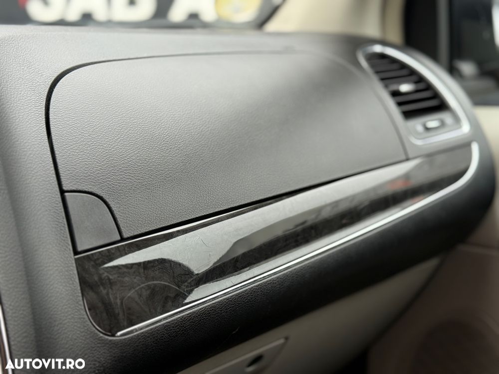 Lancia Voyager 2.8 Multijet 16v S - 21