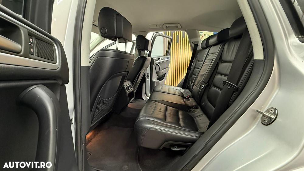 Volkswagen Touareg - 9