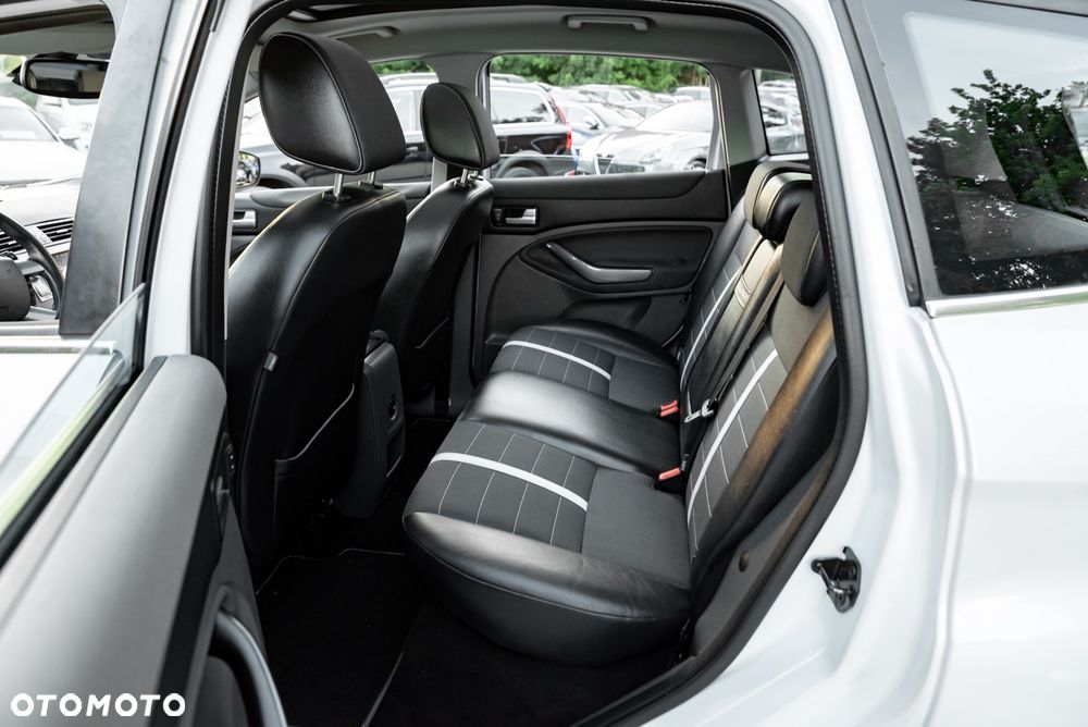 Ford Kuga 2.5 4x4 Trend - 21