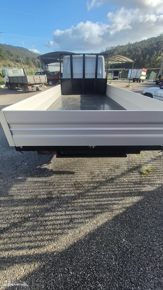 Mercedes-Benz Sprinter - 5