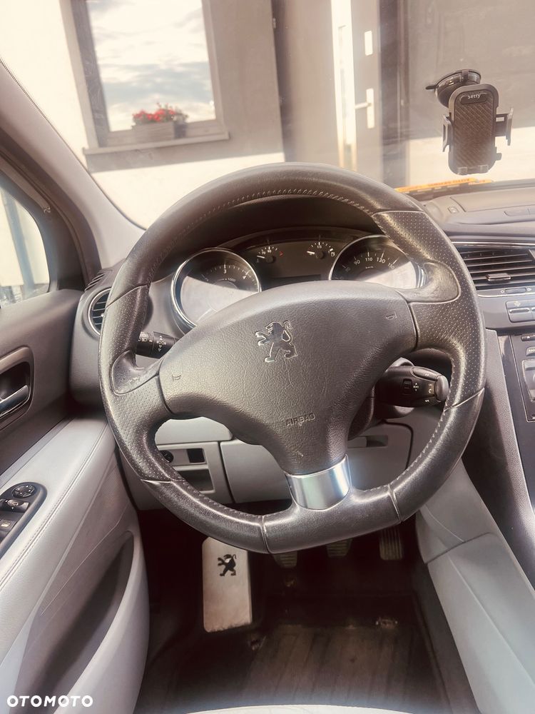 Peugeot 5008 HDI 150 Allure - 13