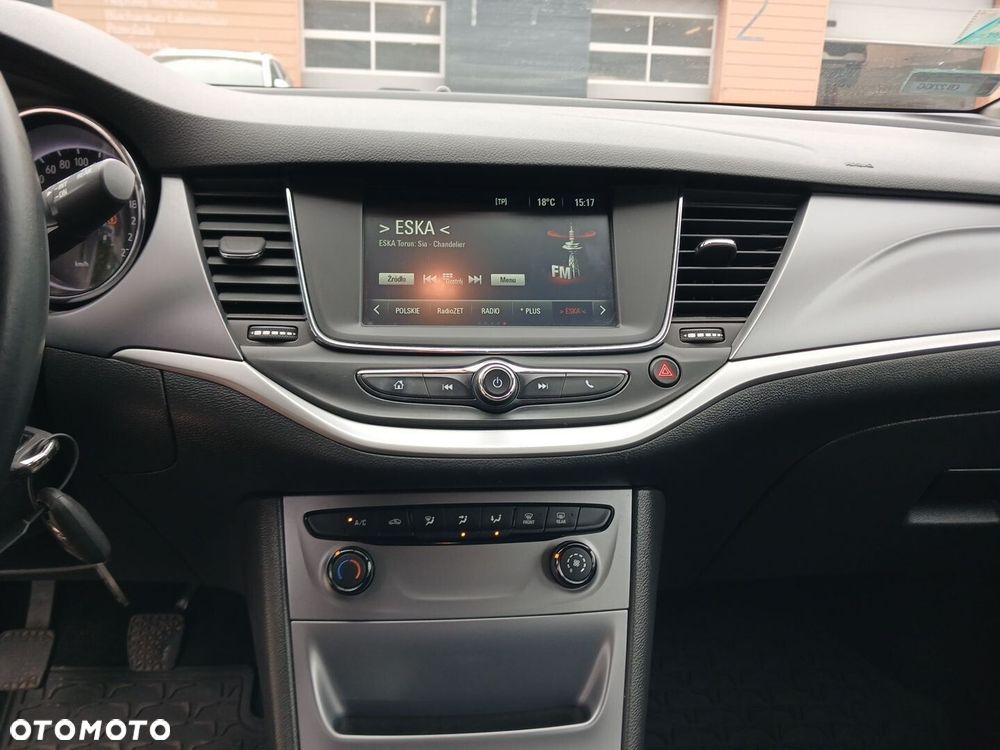 Opel Astra 1.6 CDTI Essentia - 12