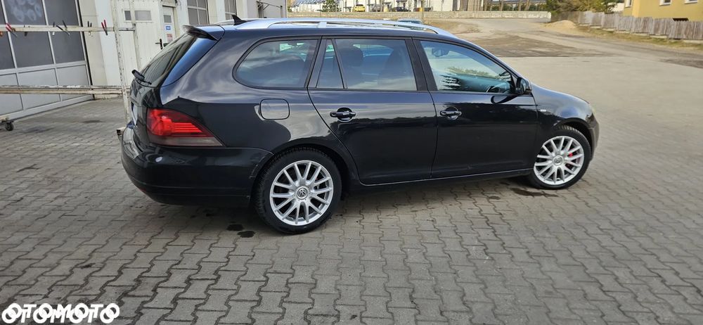 Volkswagen Golf 1.6 TDI DPF BlueMotion Technology MATCH - 4