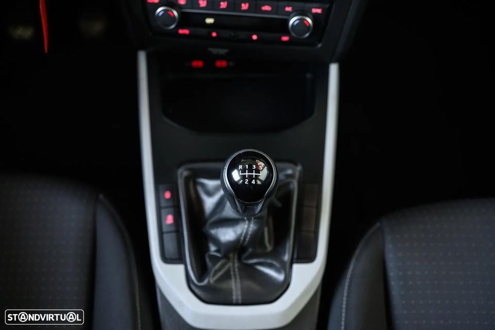 SEAT Arona 1.0 TSI Reference - 41