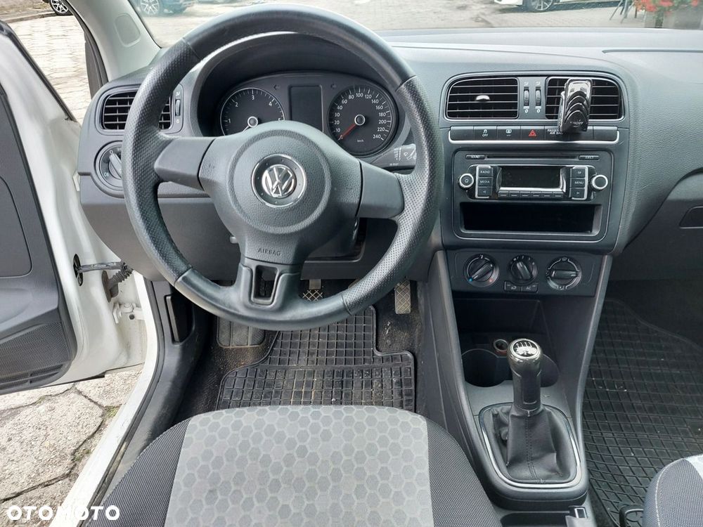 Volkswagen Polo - 18
