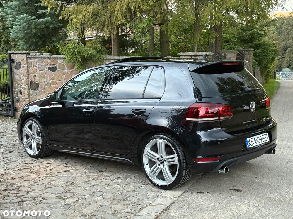 Volkswagen Golf 2.0 GTI DSG - 14
