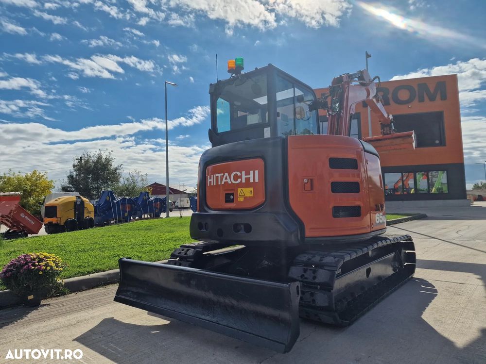 Hitachi ZX65-6, 2023, 1.208h, Masa operationoala 6,5t, lamaAd sapare 5m, CUPLA RAPIDA HIDRAULICA +3 CUPE NOI, senile cauciuc PAD 90% ok, Inst picon, Aer conditionat, Sistem antifurt, Ridica 3t, posibilitate leasing 4 ani, STARE CA NOU-PROMOTIE 55.900 EUR+Tva - 1