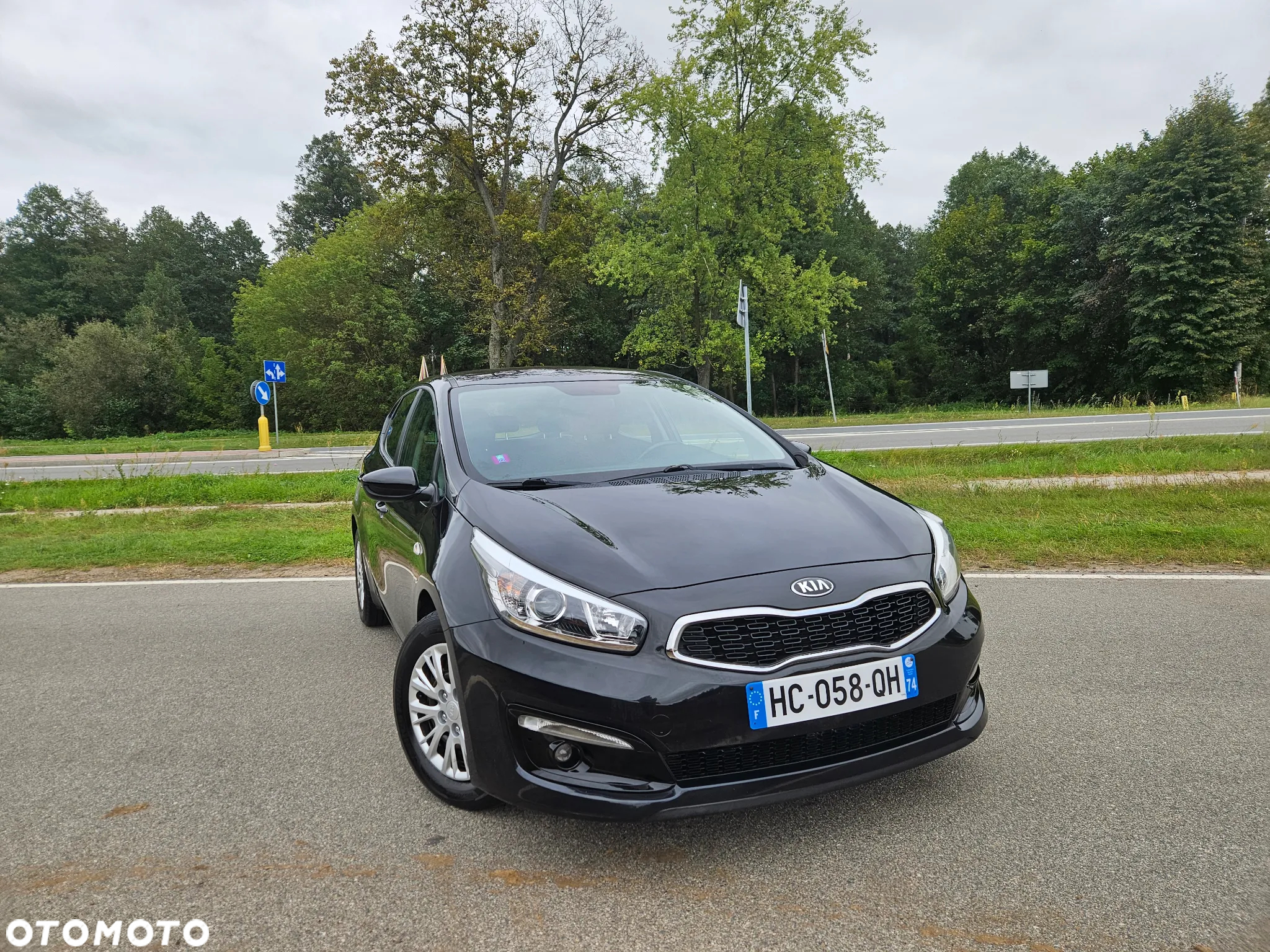 Kia Ceed 1.4 CVVT Dream-Team Edition - 4