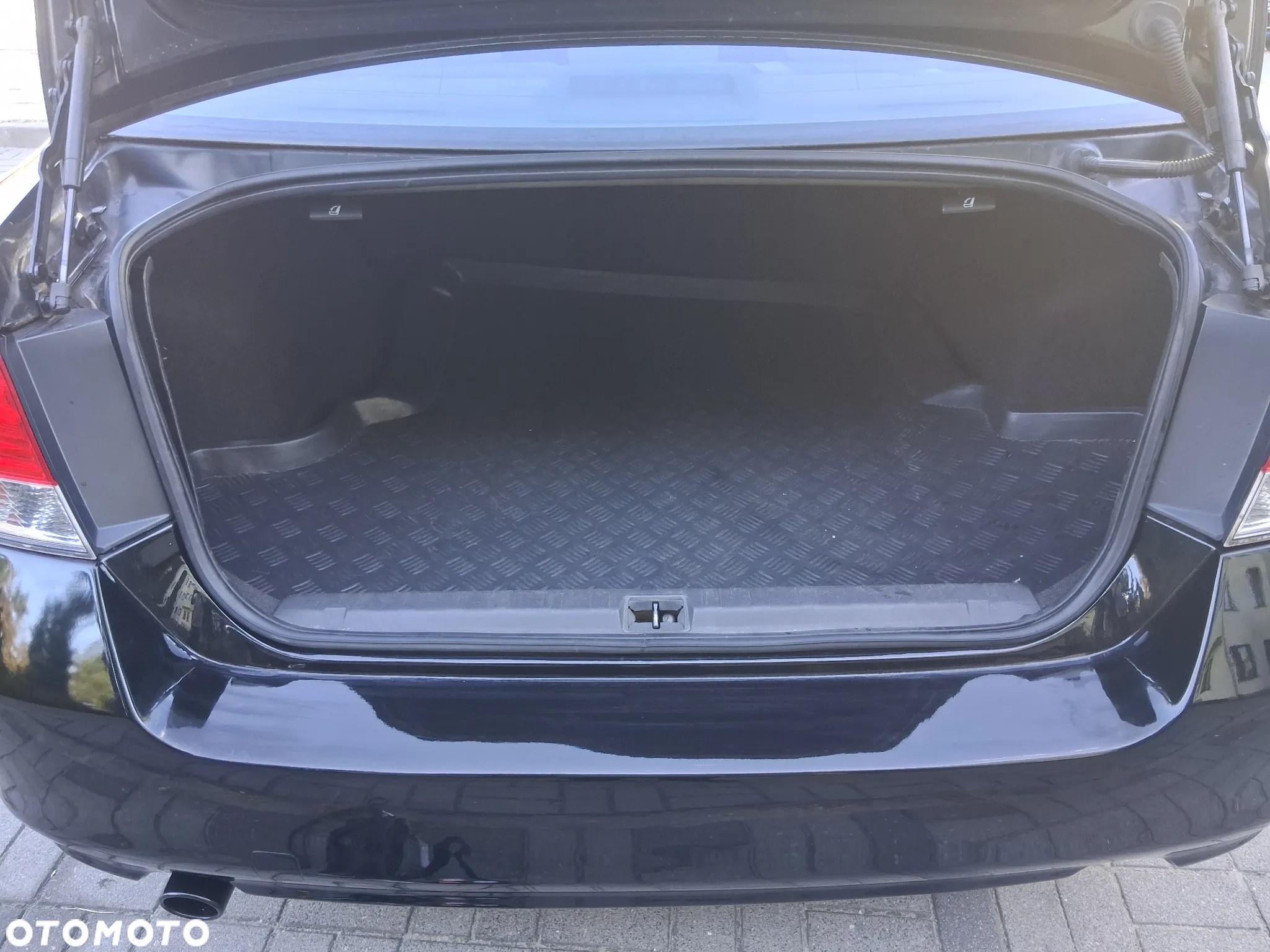 Subaru Legacy 2.5i Comfort - 21