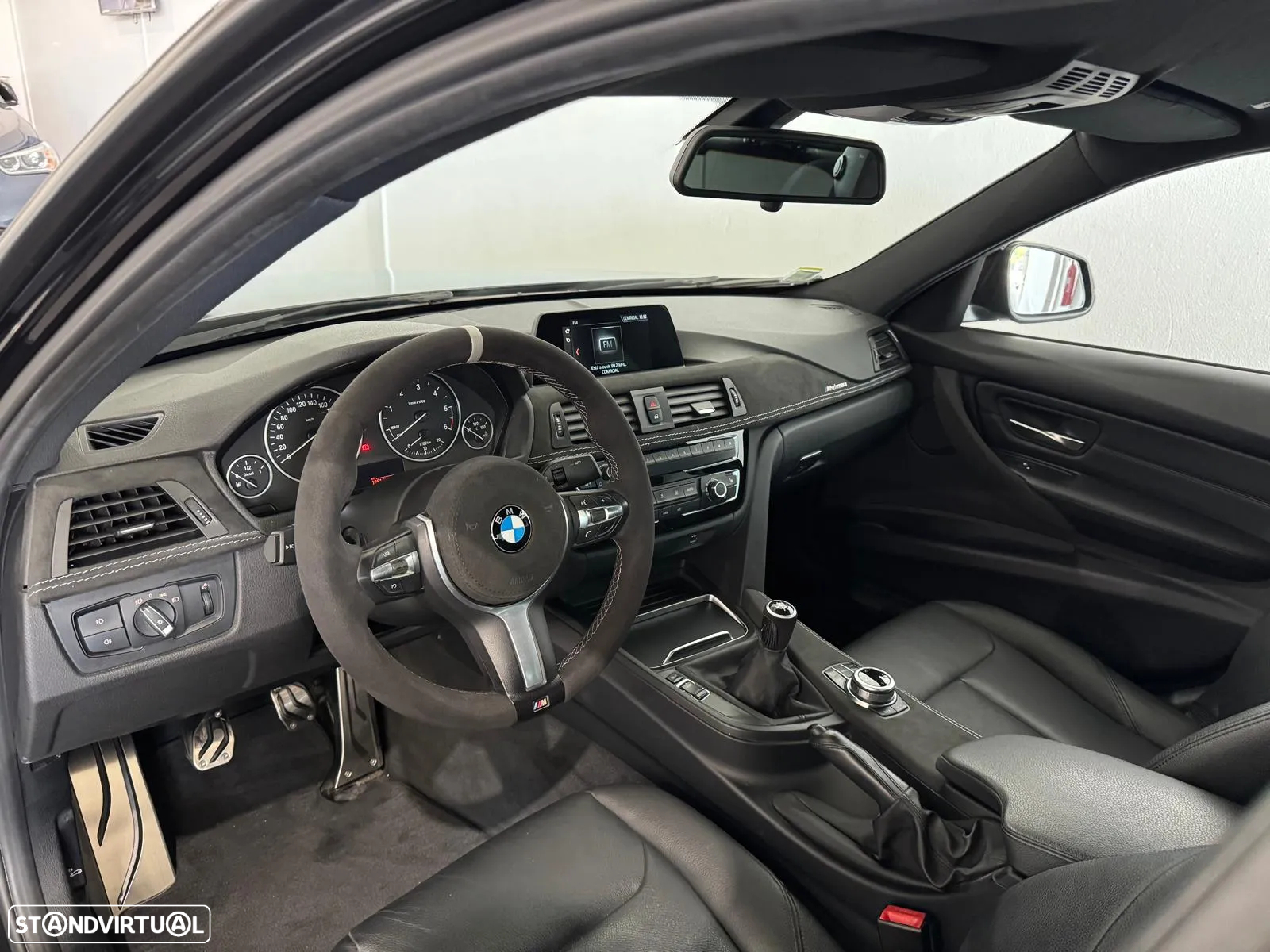 BMW 320 d Pack M - 18