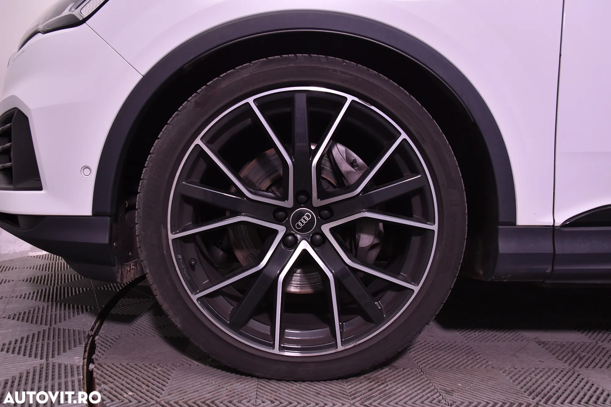 Audi Q7 55 TFSI quattro Tiptronic - 13