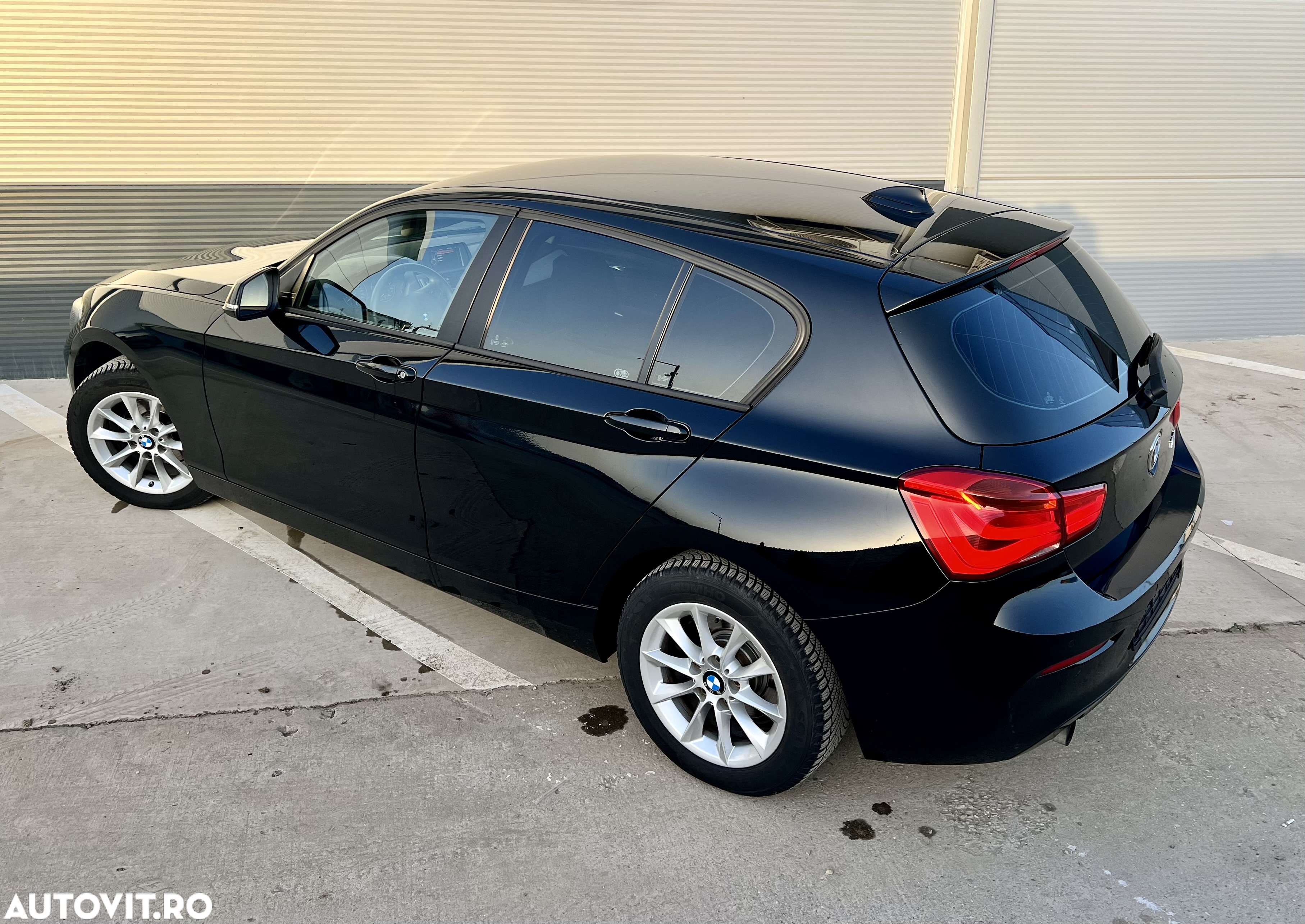 BMW Seria 1 118i Advantage - 34