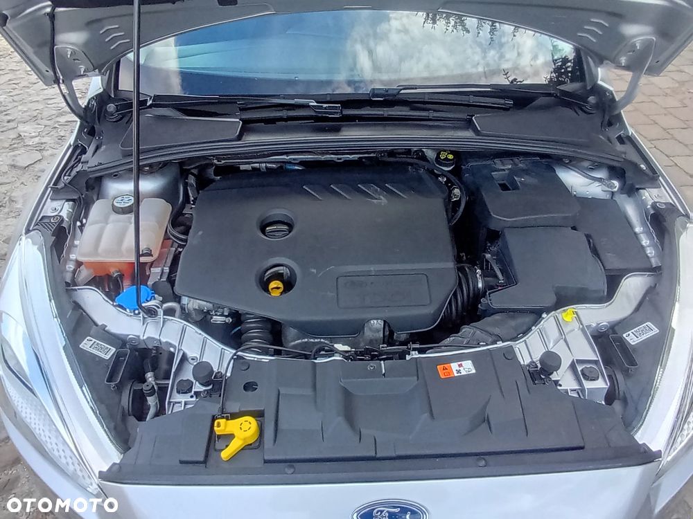 Ford Focus - 36