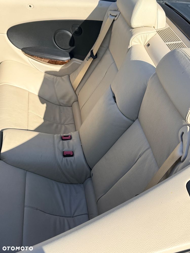 BMW Seria 6 650 i - 7