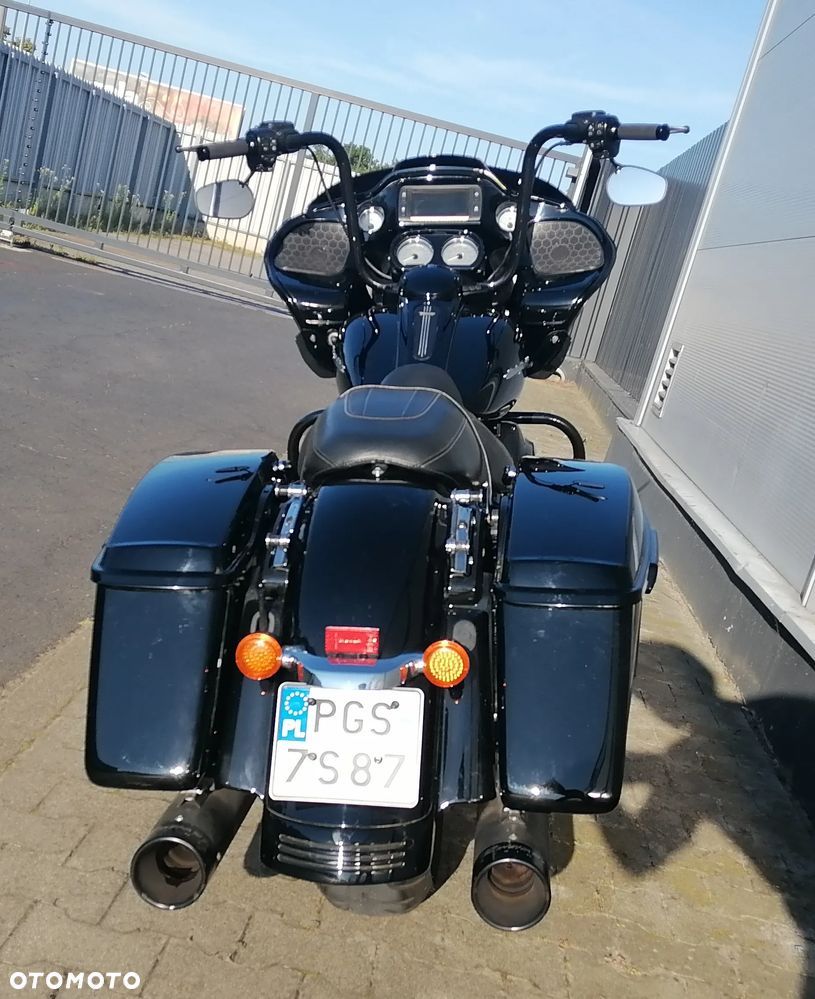 Harley-Davidson Touring Road Glide - 9