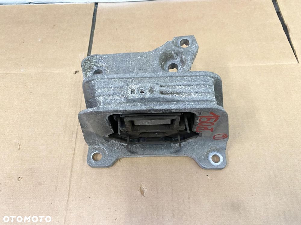 MASTER 3 i 4 MOVANO B NV400 2.3dci 10- ŁAPA PODUSZKA SILNIKA PRAWA - 1