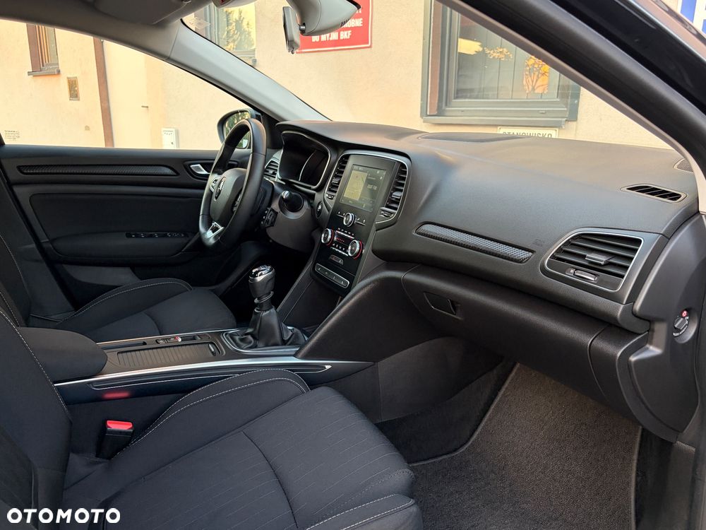 Renault Megane 1.3 TCe FAP Intens - 11