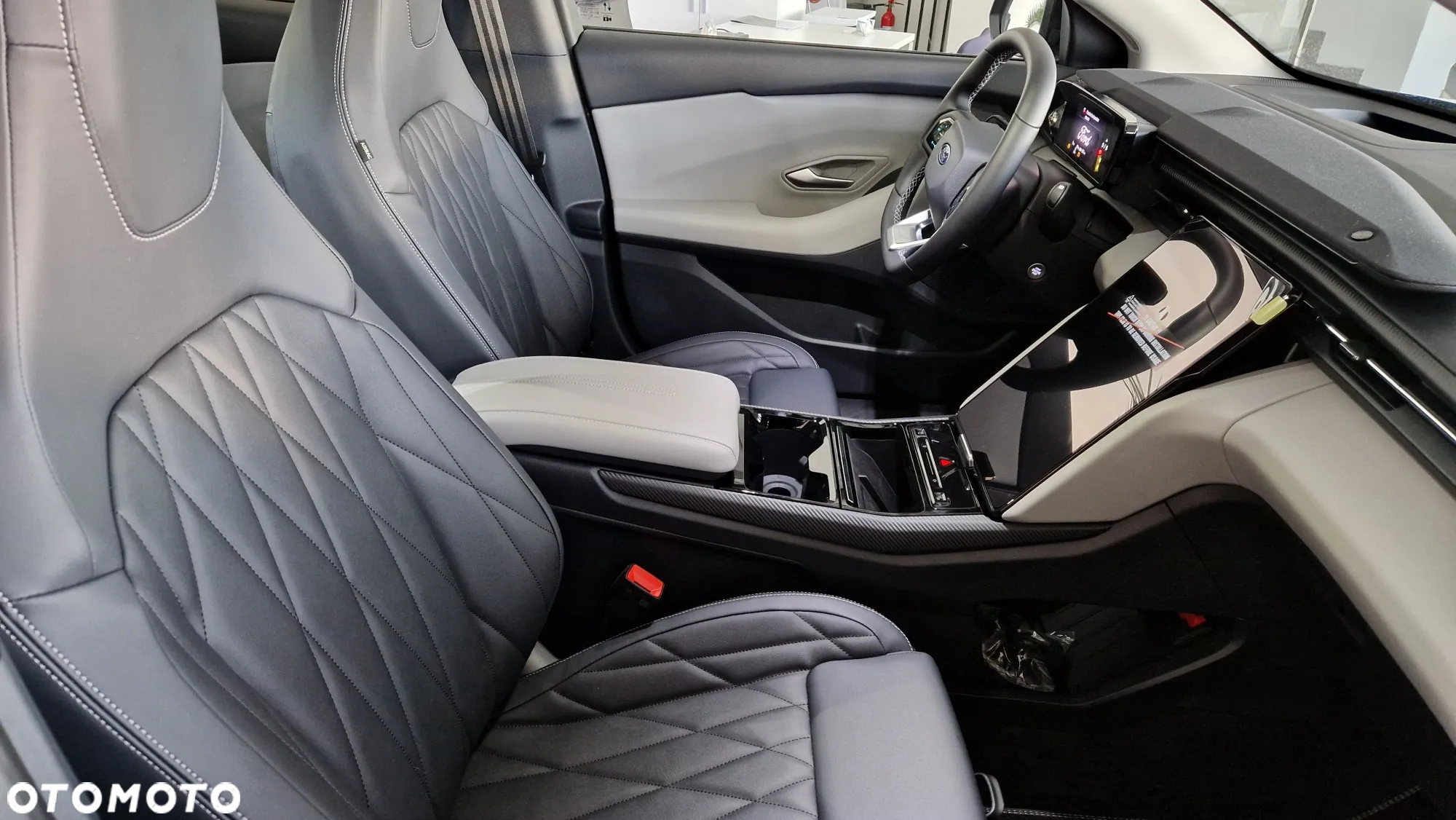 Ford Explorer 78kWh Premium AWD - 5