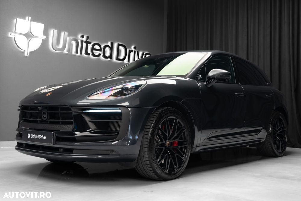 Porsche Macan - 1
