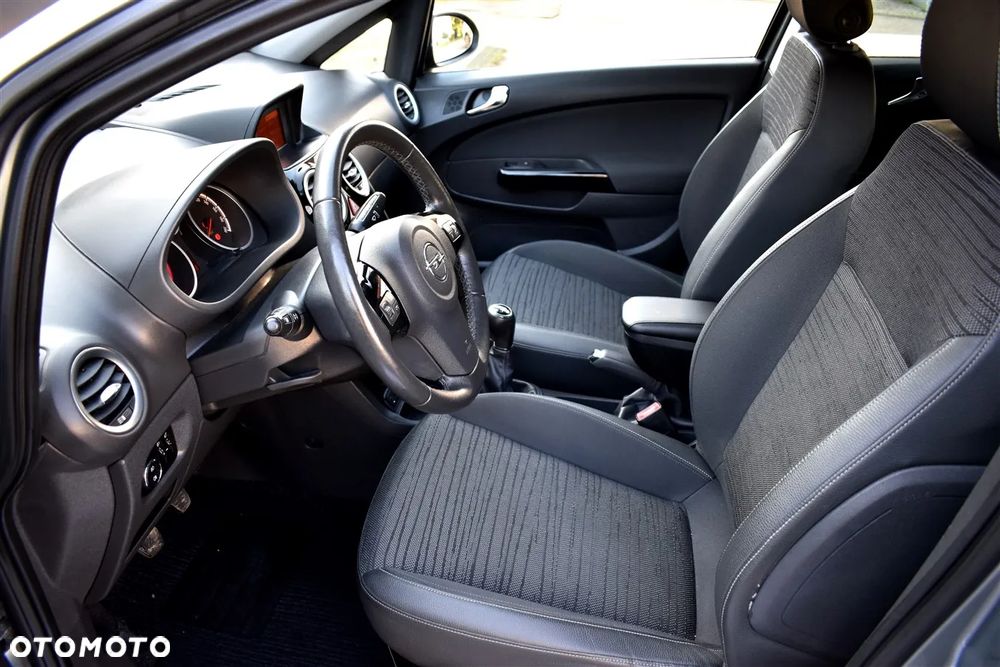 Opel Corsa 1.4 16V Active - 12