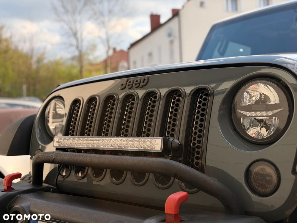Jeep Wrangler - 13