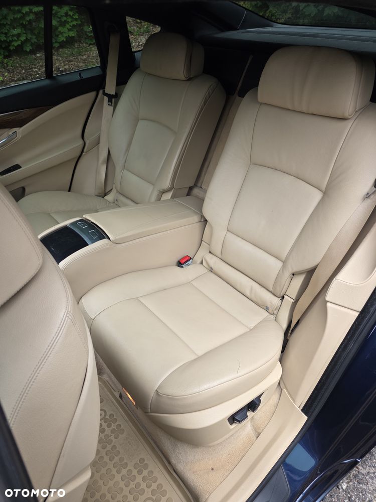 BMW 5GT 530d - 14
