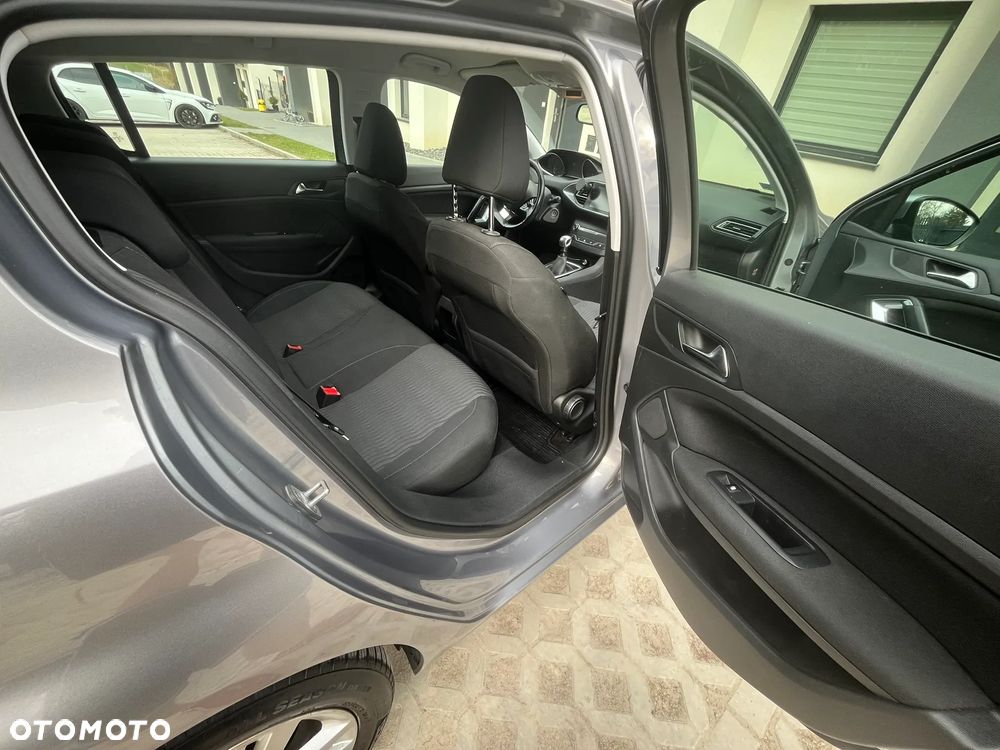 Peugeot 308 1.2 PureTech Active S&S - 11