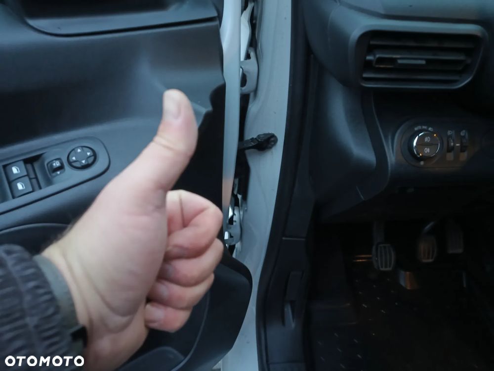 Opel Combo XL 1.5 D Start/Stop Ultimate - 25