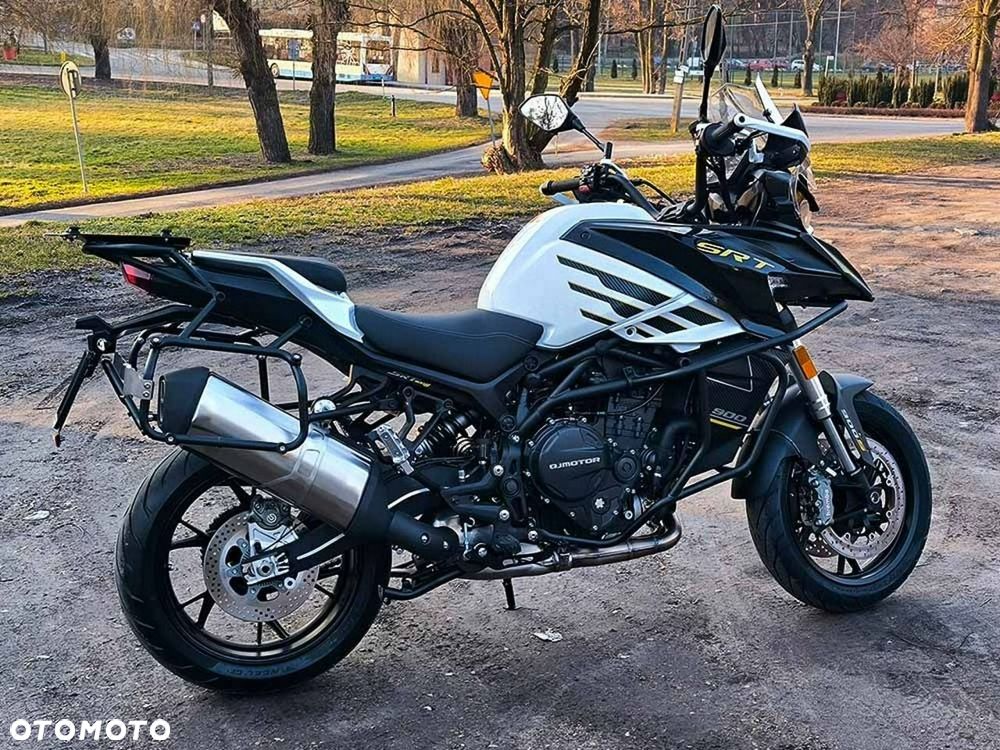 QJMOTOR SRT900S - 24