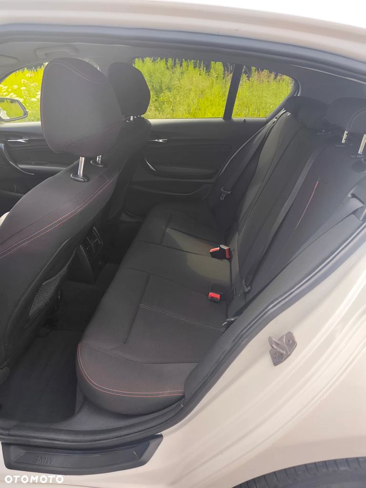 BMW Seria 1 116i Sport Line - 11