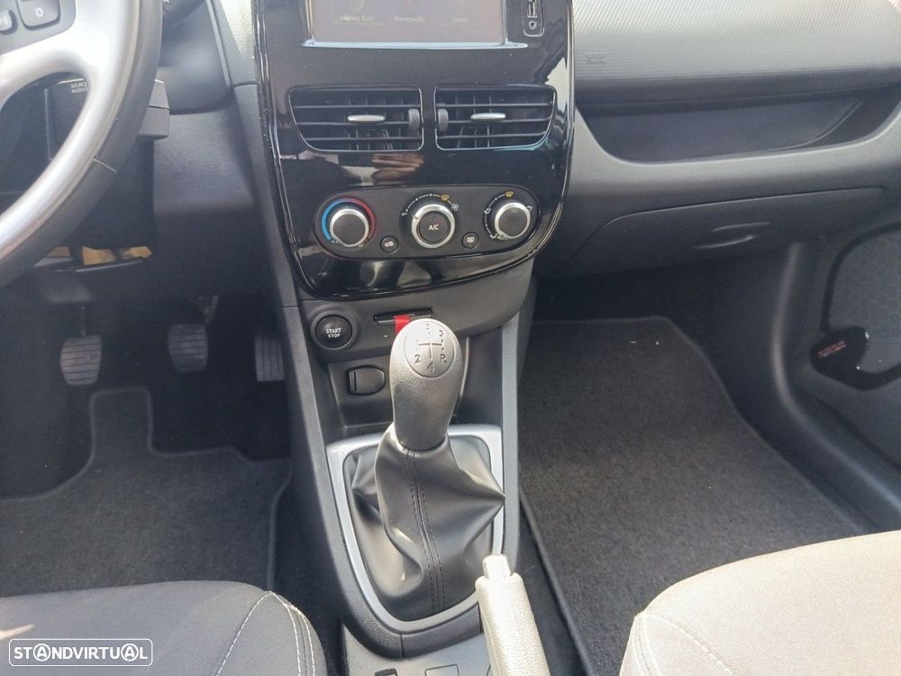 Renault Clio Sport Tourer 0.9 TCE Dynamique S - 11