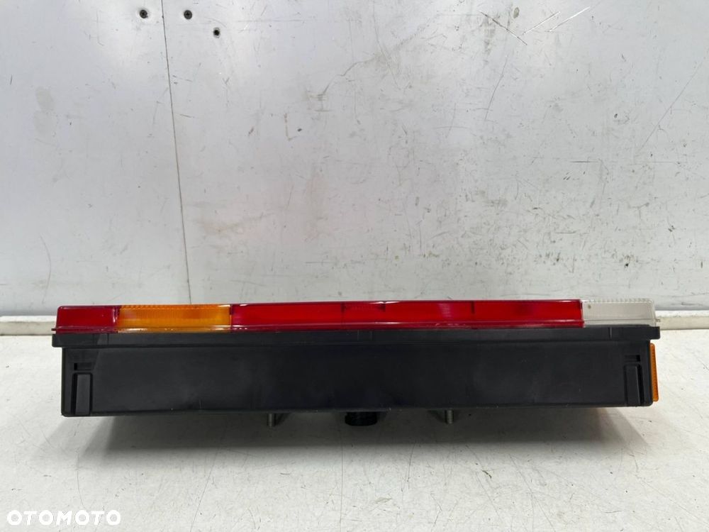 Lampa Iveco Stralis 02-19r. lewa tylna w oryginalna EU lewy tył 169400 - 10