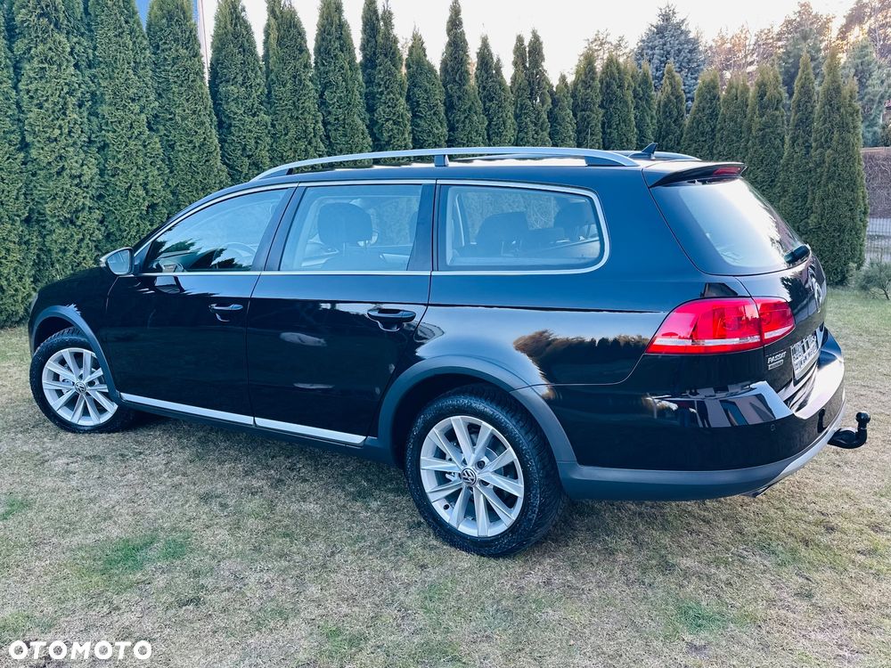 Volkswagen Passat 2.0 TDI DPF Highline - 17