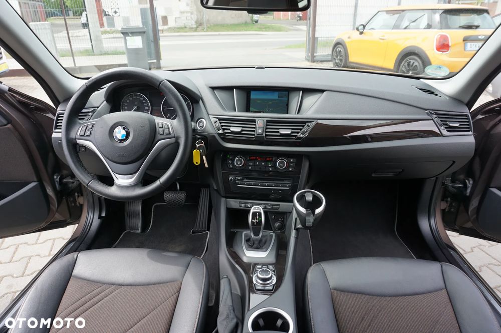 BMW X1 xDrive18d Sport Line - 31
