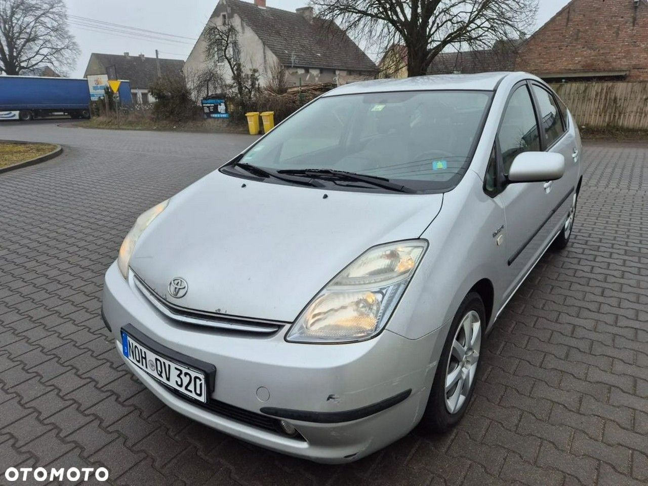 Toyota Prius - 1