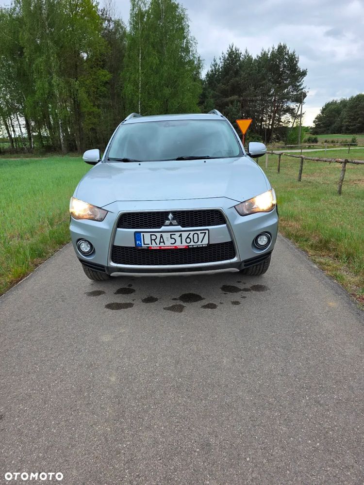 Mitsubishi Outlander - 3