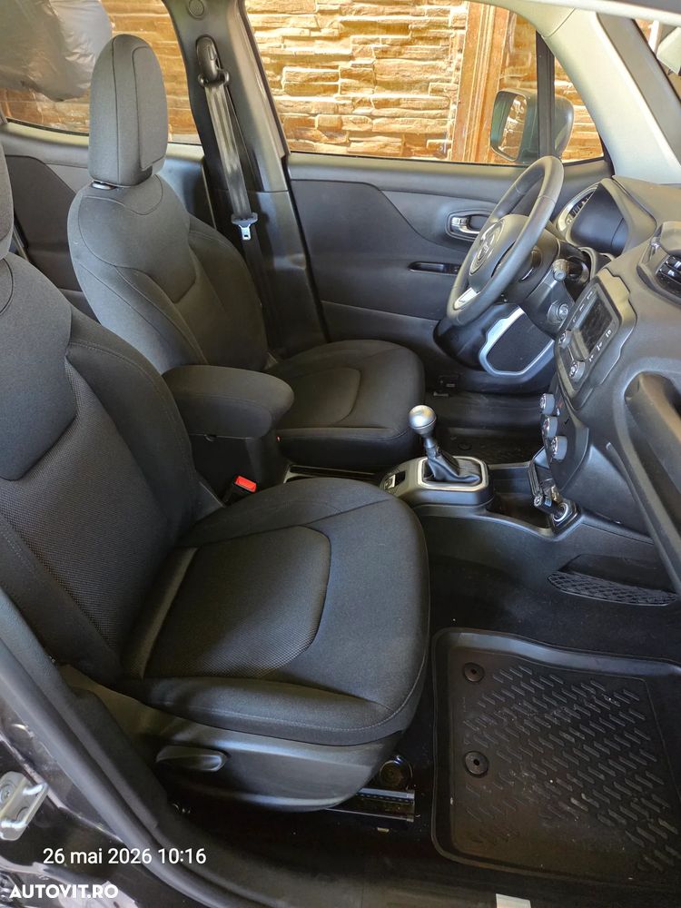 Jeep Renegade - 14