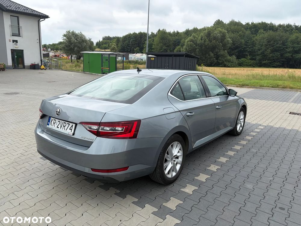 Skoda Superb 1.4 TSI ACT Ambition DSG - 6