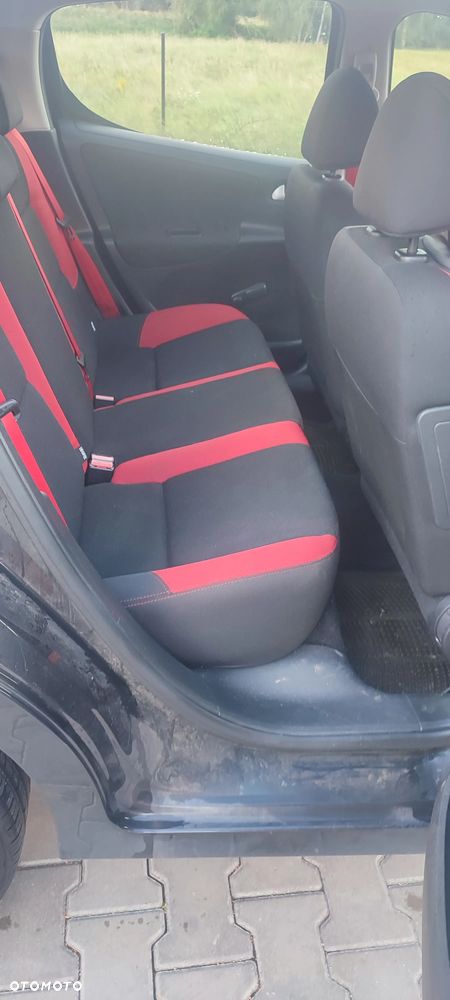 Peugeot 207 - 7