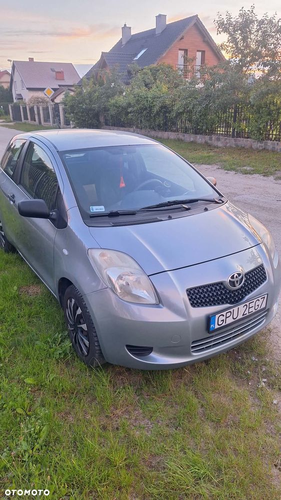 Toyota Yaris - 3