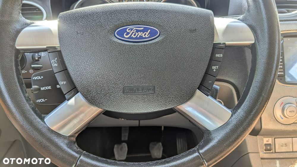 Ford Focus - 31