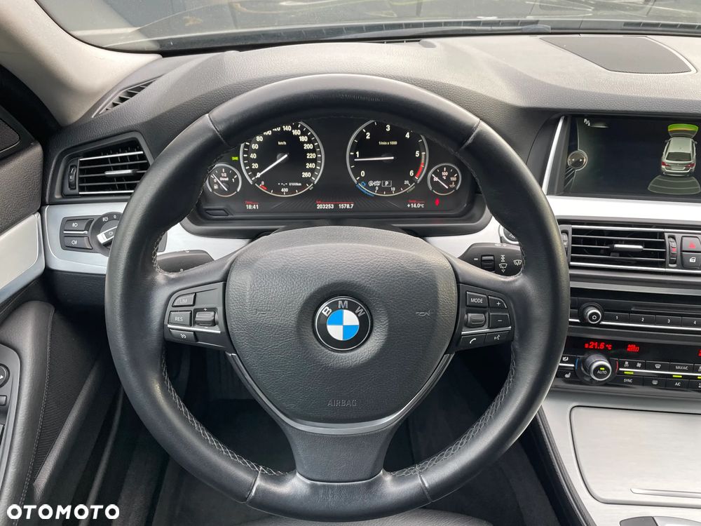 BMW Seria 5 520d Modern Line - 18