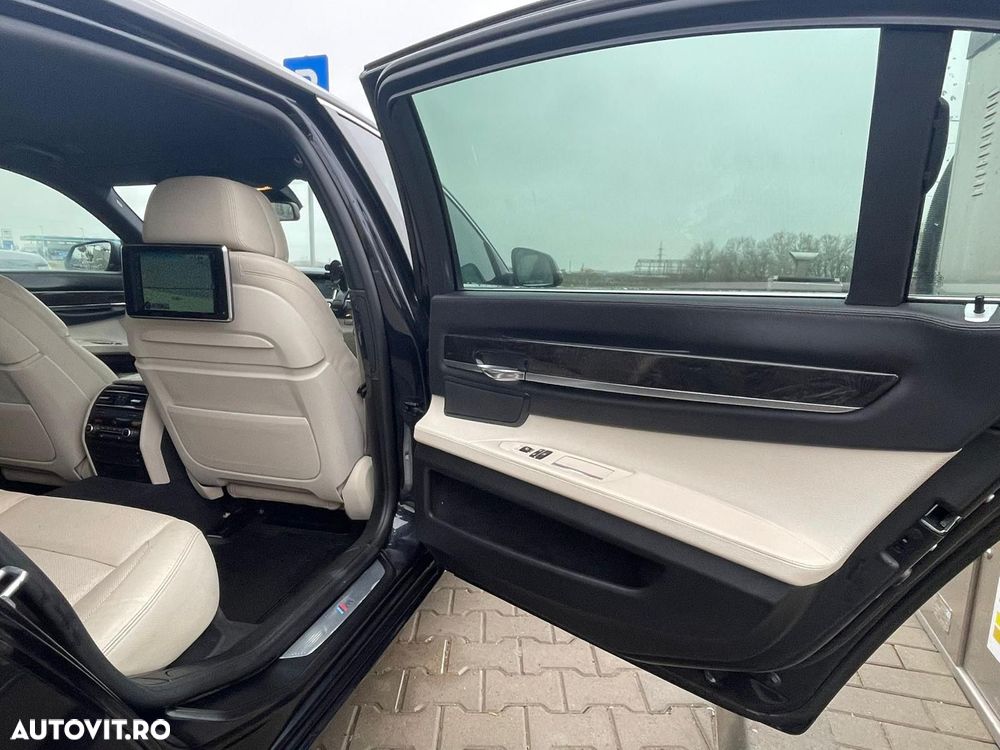 BMW Seria 7 750Ld xDrive - 12