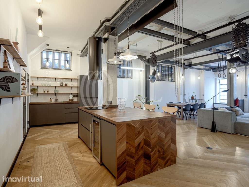 Loft T2+2 com terraço, no Alto de Santo Amaro, em Alcântara - Grande imagem: 5/34