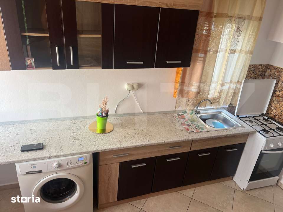 Garsoniera de vanzare in suprafata de 32 mp, zona Stadion, Simleul Sil - Imagine principală: 4/5