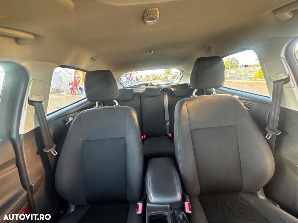 Ford Focus - 10